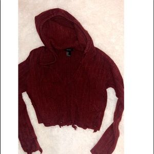 Super cute distressed crop top!